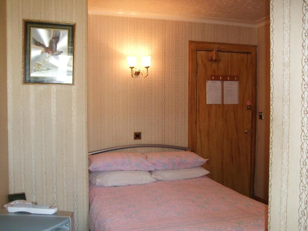 Swan Lake Guest House Edinburgh Bilik gambar