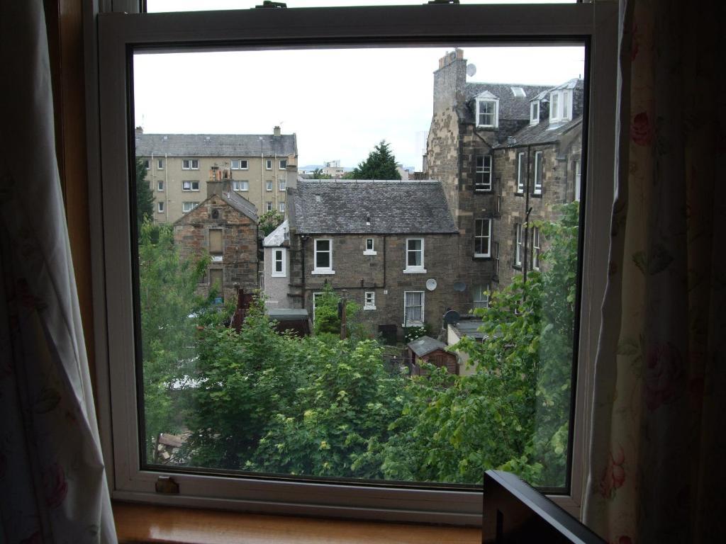 Swan Lake Guest House Edinburgh Bilik gambar
